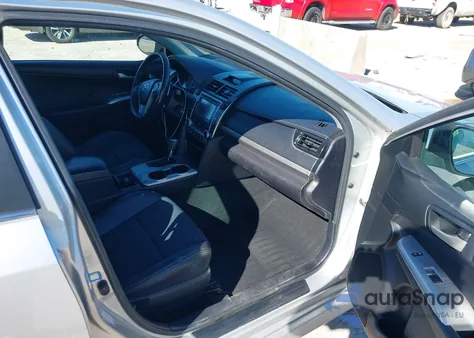 2012 Toyota Camry Se z USA, uszkodzony, nr VIN 4T1BF1FK4CU610658